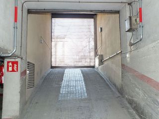 Garaje en venta en Santa Clara-Caputxins-Hospital en Vic