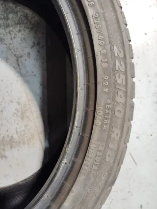 Neumático Feuvert 225/40 R18 92Y