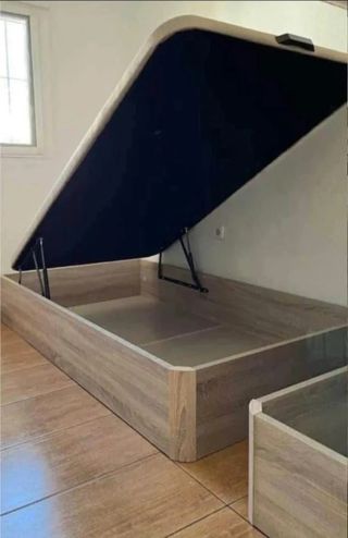 Canapés,  bases tapizadas,  somieres,  Colchones