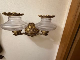 Apliques de pared cristal y metal dorado