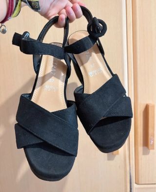 Tacones negros plataforma