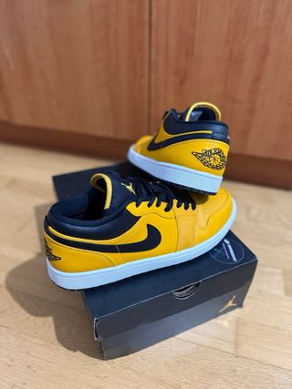 Air Jordan 1 Low Amarillas/Negras