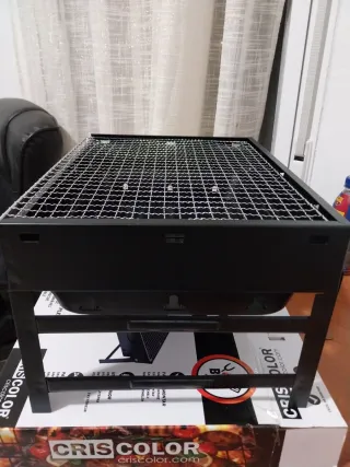 Barbecue a carbone pieghevole