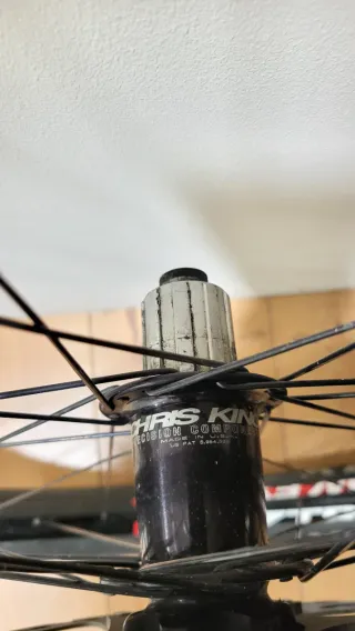 Bujes Chris King, Llantas y GOMAS NUEVAS.