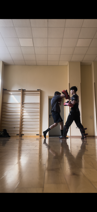 Clases de Muay Thai, boxeo y defensa personal