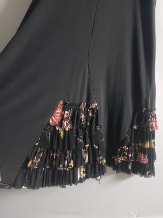 Gonna svasata con ruches floreali tg L