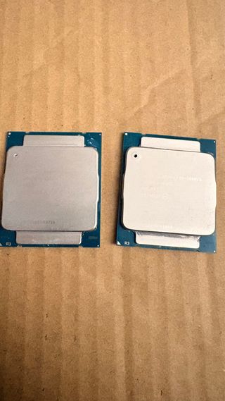 Pareja Intel Xeon E5-2690 V3