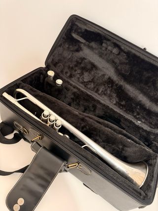 Trompeta Yamaha Xeno 8335S II Profesional