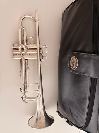 Trompeta Yamaha Xeno 8335S II Profesional