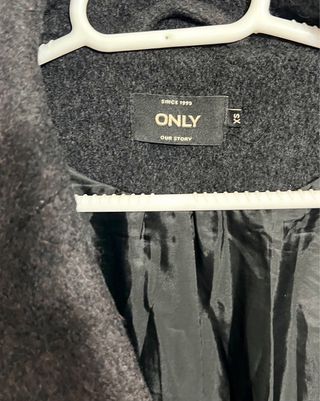 Abrigo “ ONLY “