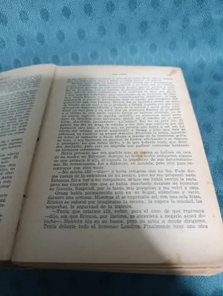 Novela "Mar Cruel" del autor Nicholas Monsarrat.