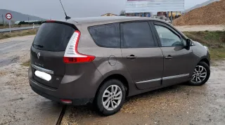 Renault Grand Scenic 2013