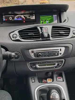 Renault Grand Scenic 2013