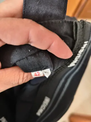 Pantalón de caballero negro