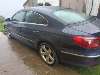 Volkswagen Passat CC 2011