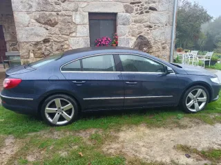 Volkswagen Passat CC 2011