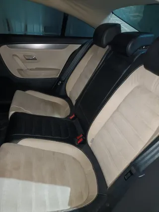 Volkswagen Passat CC 2011