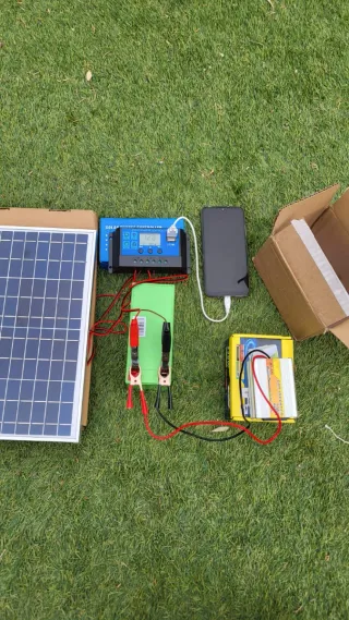 Kit solar con inversor y batería nuevo