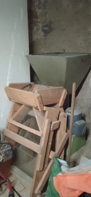 Máquina peladora de almendras