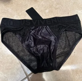 Modus Vivendi Slip Negro Malla