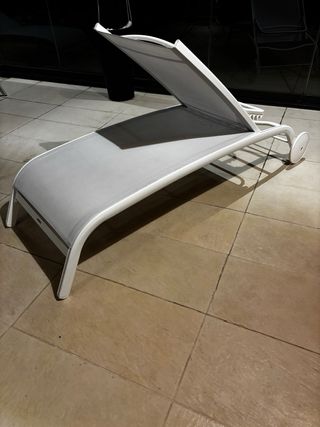 2 Hamacas / Tumbonas Aluminio Blancas