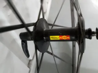 Llanta delantera Mavic Cosmic Carbone SLR