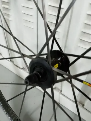 Llanta delantera Mavic Cosmic Carbone SLR