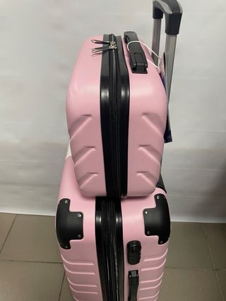 Pack maleta mediana extensible y neceser nuevo