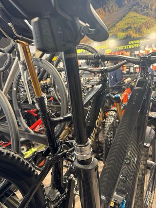 RockShox Reverb 170mm AXS retrátil 31.6