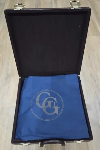 ​SET LUJO PIEL ITALIANA GL ÁLBUM 35x35 + MALETÍN