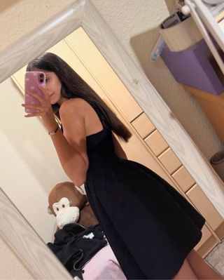 Vestido negro corto