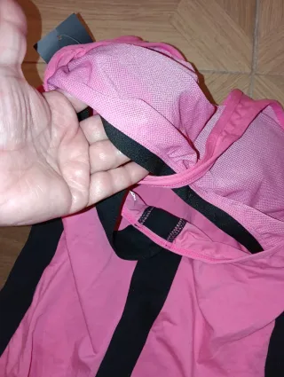 Camiseta deportiva Boomerang rosa