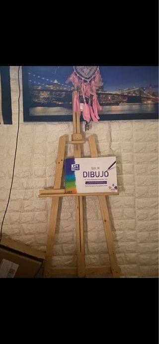 Caballete de madera como nuevo