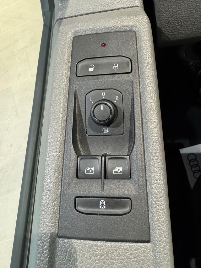 VW Caravelle Origin 2.0TDi 150cv automatica