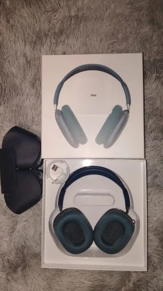 Cuffie Max con scatola e gadget