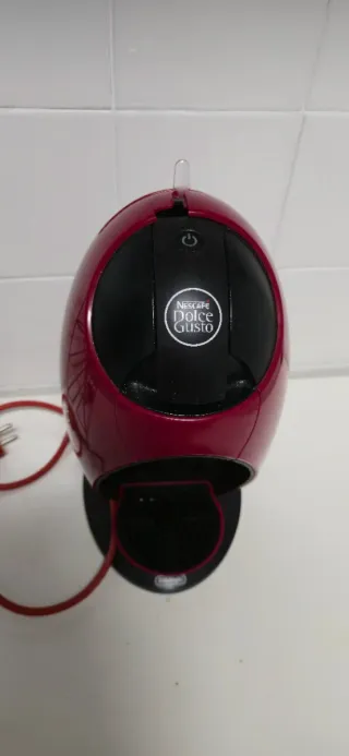 Cafetera Dolce Gusto Roja