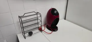 Cafetera Dolce Gusto Roja