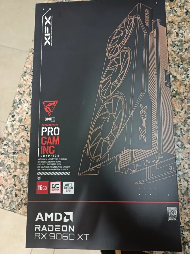 Tarjeta gráfica XFX RX 9060 XT SWIFT OC White 16GB