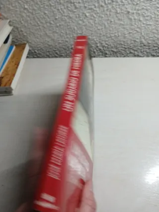 Un sudario de hiedra (Periscopio) (Spanish Edit...