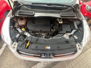 Ford Kuga 1.5 Ecoboost 150 - Titanium