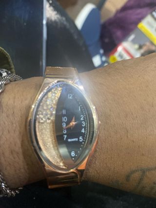 Reloj de cuarzo para mujer con cristales
