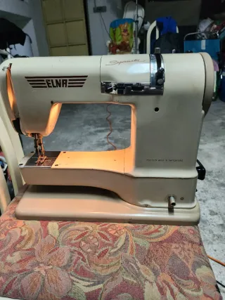 Máquina de coser Elna Supermatic Vintage