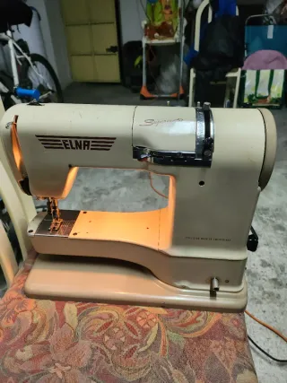 Máquina de coser Elna Supermatic Vintage