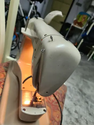 Máquina de coser Elna Supermatic Vintage