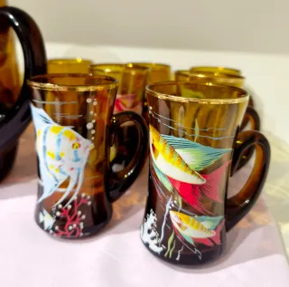 Jarra y 13 vasos vintage pez
