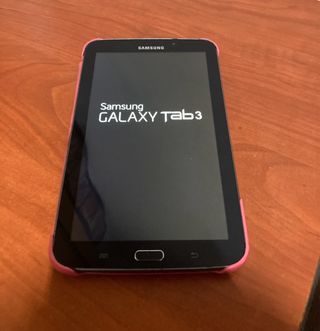 Samsung Galaxy Tab 3 - Rosa y Negra