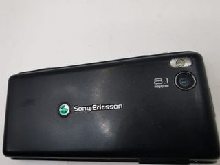 Sony Ericsson Aino U10i 8.1MP Vodafone