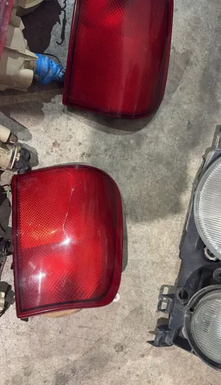 Faros y Pilotos Nissan Terrano 2 Bífaro