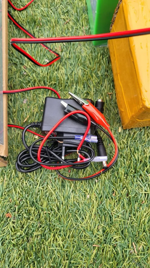 Kit solare con batteria al litio 12V nuovo