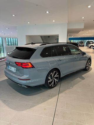 VW Golf Variant R-Line 1.5eTSi 150cv automatico